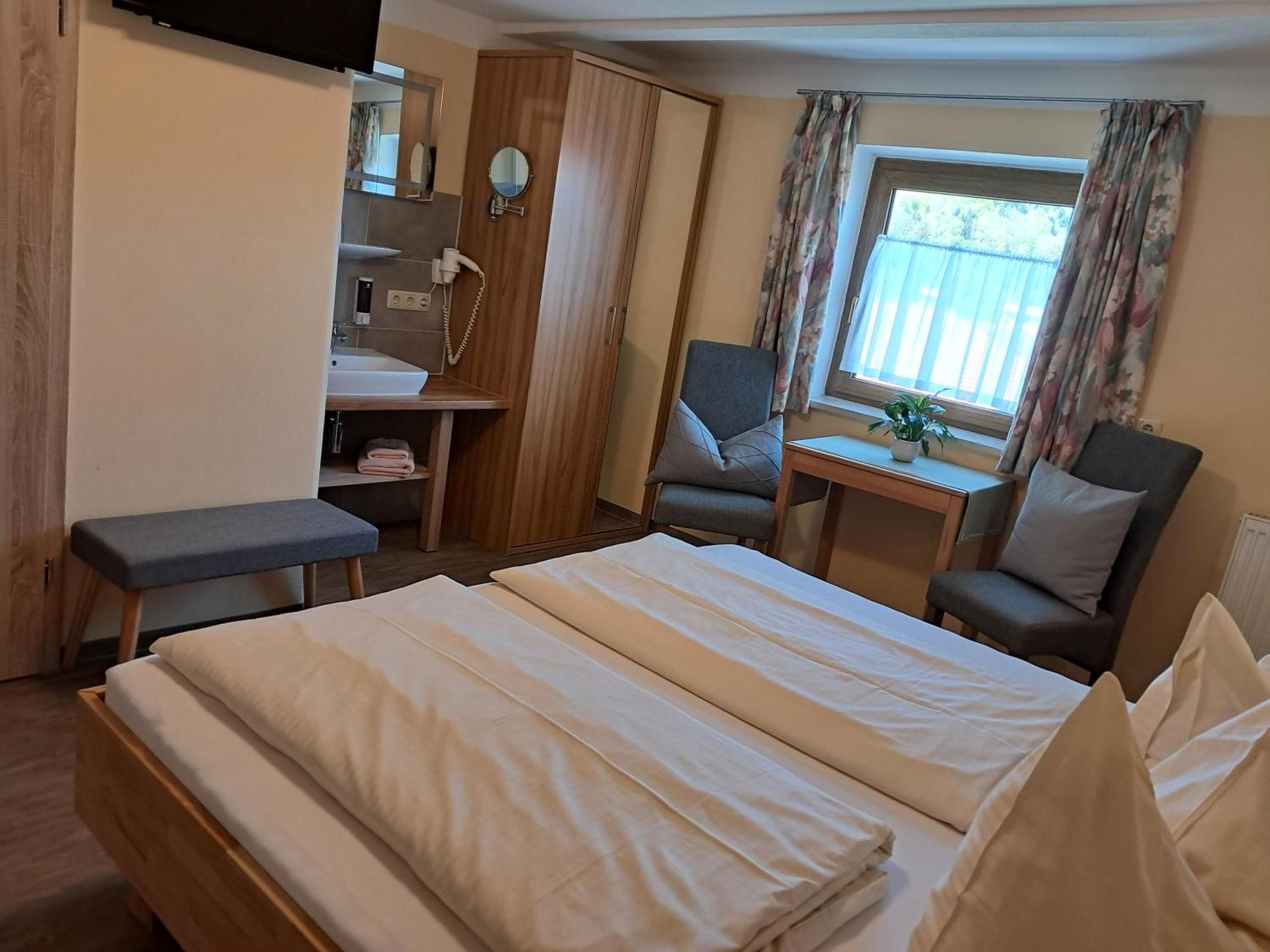 Hotel Garni Edelweiss Siegsdorf Extérieur photo