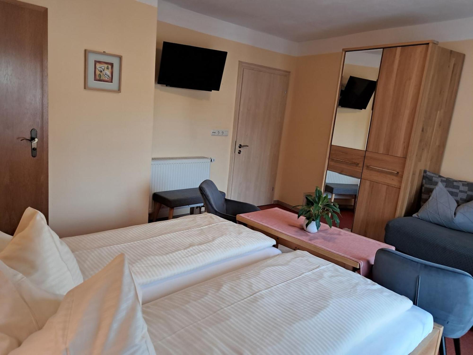 Hotel Garni Edelweiss Siegsdorf Extérieur photo